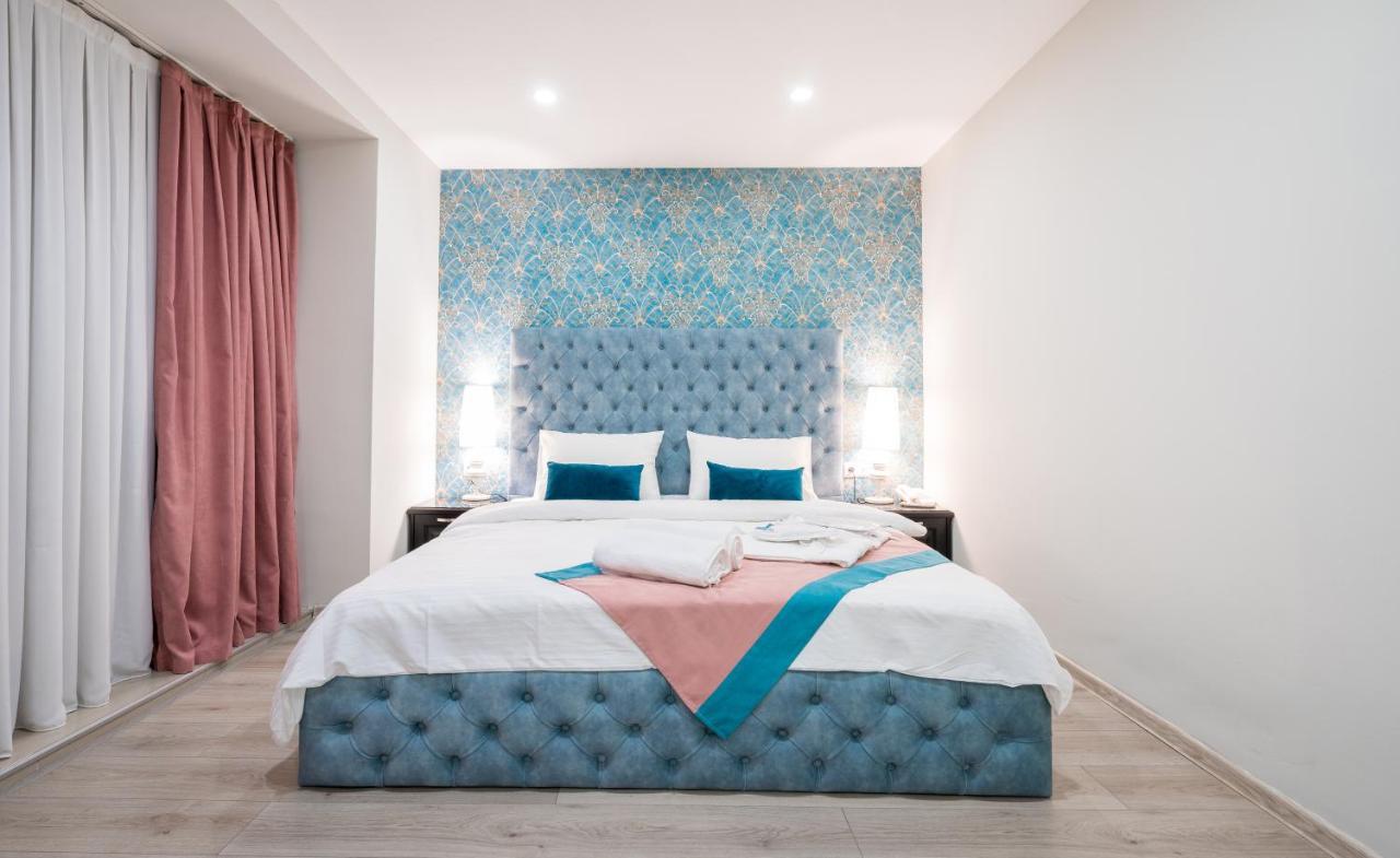 Capitol Hotel By Umbrella Tbilisi Ngoại thất bức ảnh