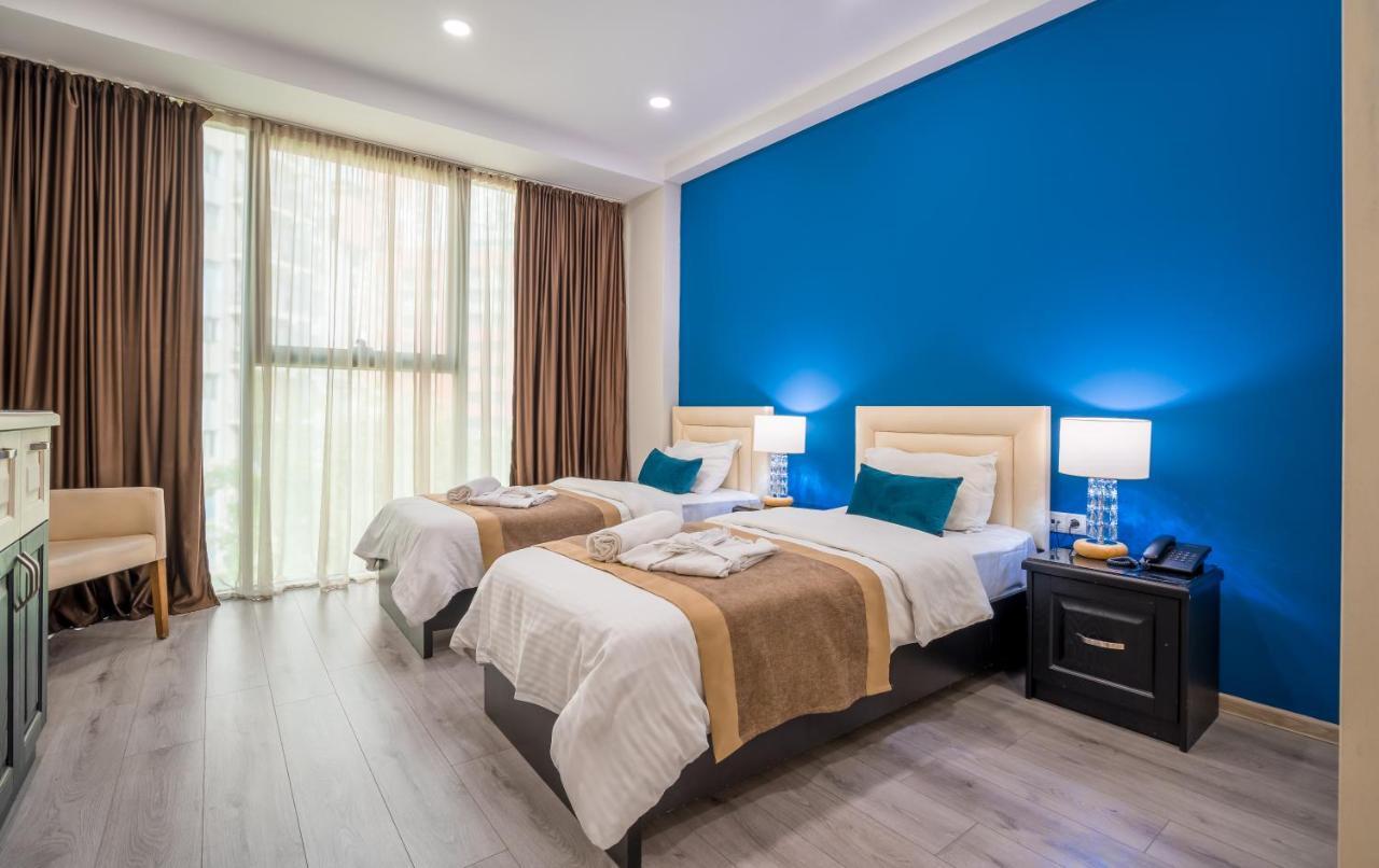 Capitol Hotel By Umbrella Tbilisi Ngoại thất bức ảnh